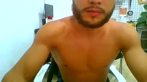 paulo robles online show from January 4, 2025, 4:32 pm