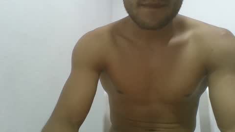 paulo robles online show from February 20, 2025, 11:54 pm