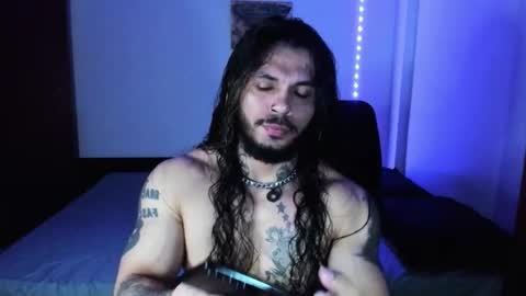 vanvelckan_ online show from November 4, 2025, 12:54 am