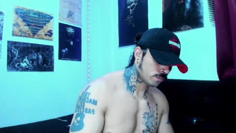 vanvelckan_ online show from April 6, 2026, 4:10 am