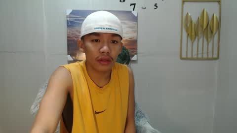 Snapshot of vanxxx2005 chatting on December 8, 2024, 9:13 am vanxxx2005 online show from December 8, 2024, 9:13 am