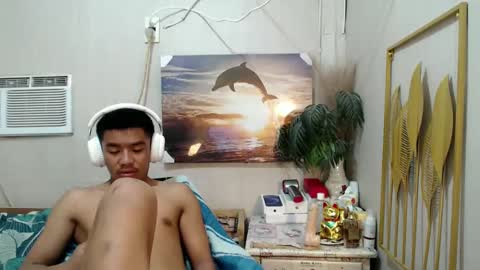 Snapshot of vanxxx2005 chatting on February 25, 2025, 5:41 am vanxxx2005 online show from February 25, 2025, 5:41 am