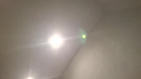 Vanyllaice online show from October 13, 2025, 1:27 am