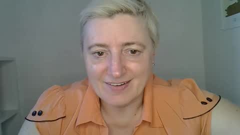 vea_motty online show from March 15, 2026, 2:12 pm