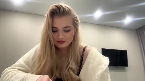 Monika online show from February 14, 2026, 2:36 pm