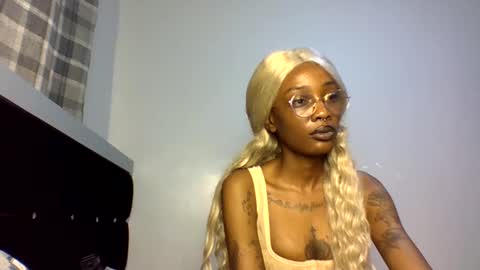 Snapshot of veegee7 chatting on March 11, 2026, 5:35 am Luma online show from March 11, 2026, 5:35 am