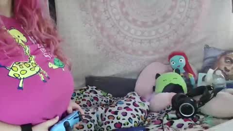 Veronica Lehane online show from December 31, 2024, 1:30 pm