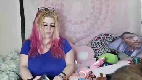 Veronica Lehane online show from March 9, 2025, 5:49 pm