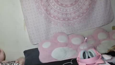 Veronica Lehane online show from October 26, 2025, 7:20 pm