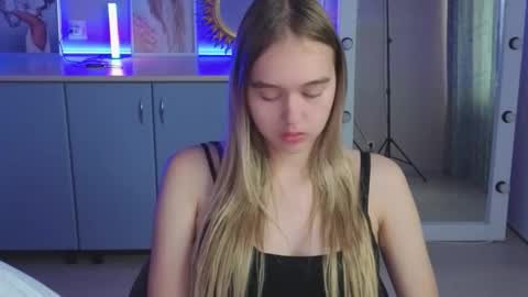 Snapshot of vel1ka chatting on September 9, 2025, 9:31 am Barbara online show from September 9, 2025, 9:31 am