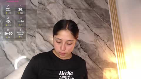 Isabella online show from April 13, 2026, 8:47 pm