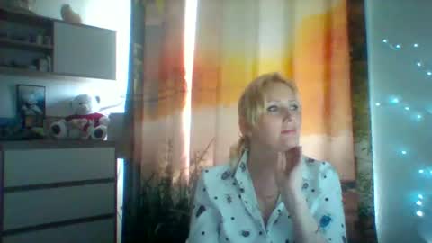 Snapshot of velka_raspberry chatting on May 18, 2026, 1:06 pm velka_raspberry online show from May 18, 2026, 1:06 pm
