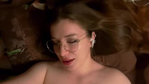 Snapshot of vellarecupero chatting on September 12, 2025, 9:15 pm Sana online show from September 12, 2025, 9:15 pm