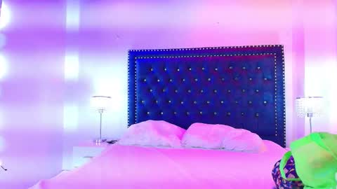 velora_nigth online show from March 25, 2026, 11:49 am