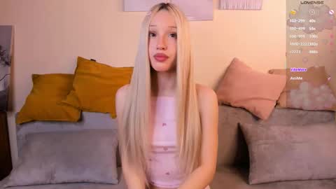 Hi im Hannah online show from March 18, 2026, 5:54 am