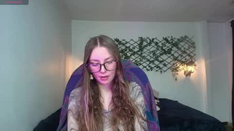 Sophi  online show from March 31, 2026, 11:49 pm