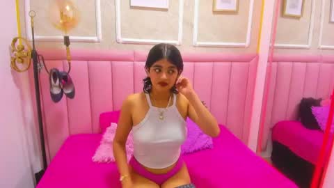 Snapshot of velvet_giirll chatting on July 7, 2026, 1:37 pm velvet_giirll online show from July 7, 2026, 1:37 pm