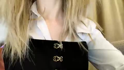 Uma online show from May 14, 2026, 8:26 pm