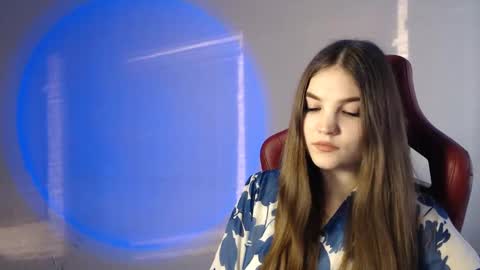 velveta_kiss online show from February 24, 2025, 2:37 pm