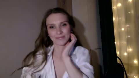 velvetaphrodisiaque online show from May 15, 2026, 9:22 pm