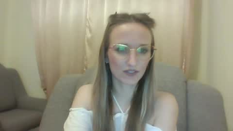velvetintuition online show from May 2, 2026, 8:36 pm