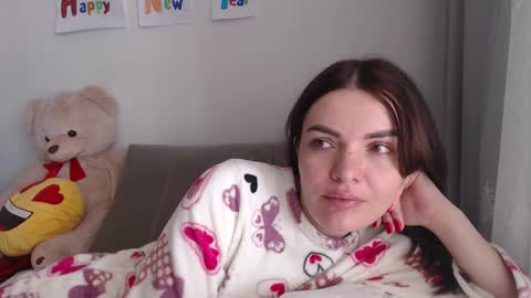 velvetmoon123 online show from January 16, 2026, 11:25 am