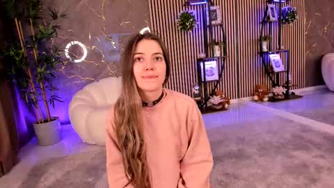 Velvet online show from March 29, 2026, 3:39 am