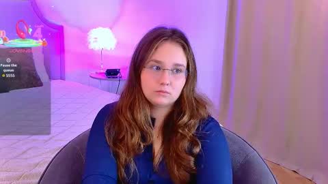 velvetvixencute online show from October 2, 2025, 5:25 am