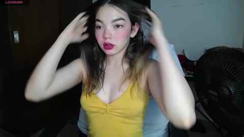 Snapshot of venelope1 chatting on February 16, 2025, 10:43 pm Venelope 3 online show from February 16, 2025, 10:43 pm