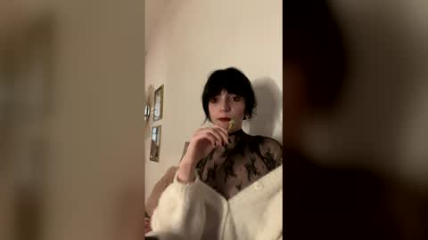 venom_goddess online show from May 26, 2026, 8:49 pm