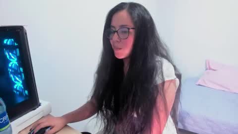 Venus online show from October 18, 2025, 9:15 pm