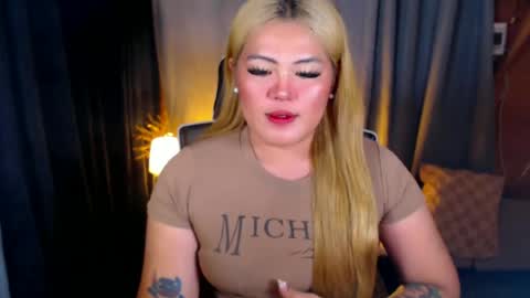 Snapshot of venus_colly chatting on July 7, 2026, 7:56 am I am Colly Your mystery girl online show from July 7, 2026, 7:56 am