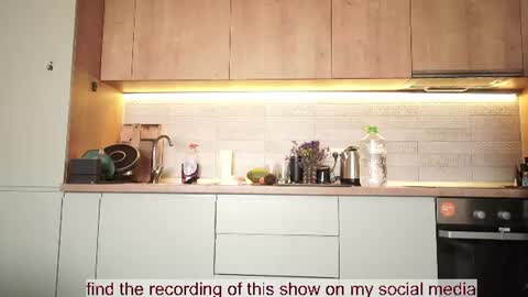 Bella online show from July 21, 2026, 8:49 am