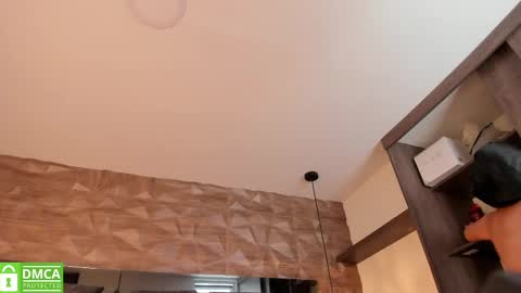 Venus online show from November 13, 2025, 12:04 pm