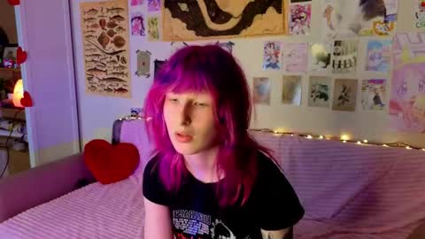 Snapshot of veolatownson chatting on April 27, 2026, 8:18 pm Erica online show from April 27, 2026, 8:18 pm