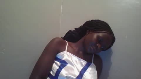 vera_bright online show from February 19, 2025, 7:16 pm