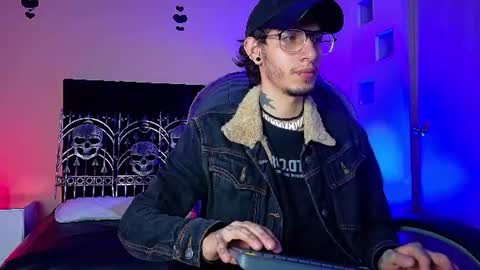 vergil_noir online show from June 21, 2026, 3:53 am