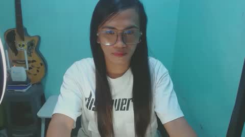 verhenia online show from January 9, 2025, 8:13 am