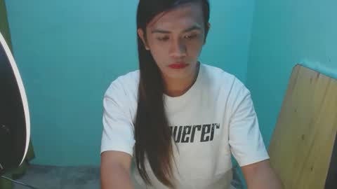 verhenia online show from January 19, 2025, 2:59 pm