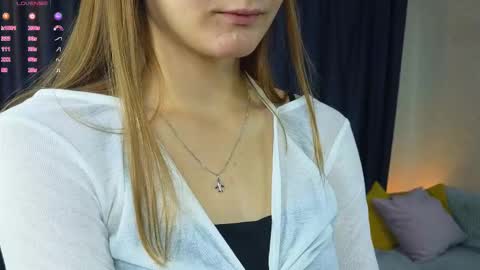 Snapshot of vernitashinsky chatting on November 8, 2025, 2:01 am Olivia online show from November 8, 2025, 2:01 am