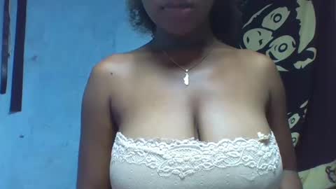 verolla31 online show from January 13, 2025, 3:15 pm