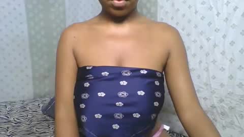 verolla31 online show from September 26, 2025, 2:10 pm