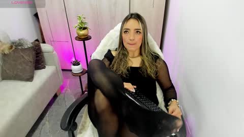 Catalina online show from December 5, 2025, 10:35 am