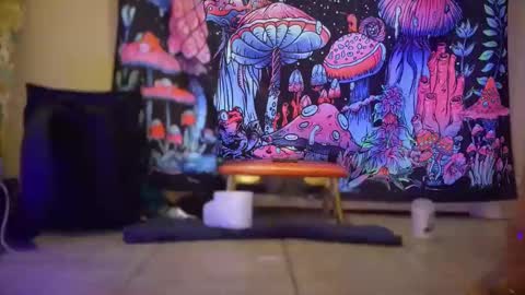 Hmartinez365 online show from April 28, 2026, 2:10 am