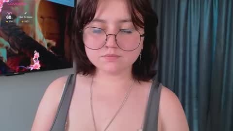Snapshot of veronica_christensen chatting on October 14, 2025, 7:20 am Maria online show from October 14, 2025, 7:20 am