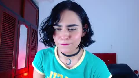 veronica_luar online show from November 6, 2025, 6:14 am