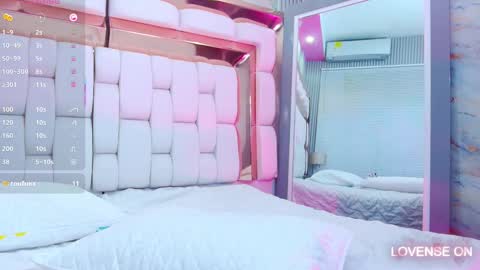 Veronica online show from February 12, 2025, 3:27 pm