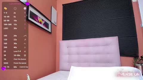 Veronica online show from March 5, 2025, 3:40 pm