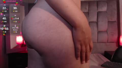 Snapshot of veronica_saenzz1 chatting on February 22, 2025, 8:53 pm Vero online show from February 22, 2025, 8:53 pm
