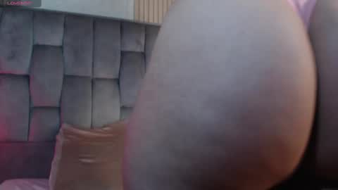 Snapshot of veronica_saenzz1 chatting on March 2, 2025, 12:20 am Vero online show from March 2, 2025, 12:20 am